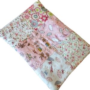Floral Patchwork Quilt - Pink and White
